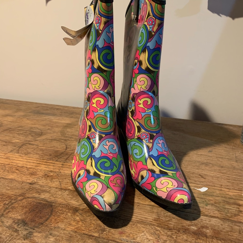 New! Fun fashion Smoky Mt rain boots